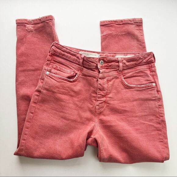 Anthropologie Pilcro High Rise Slim Jean Distressed - Picture 2 of 6